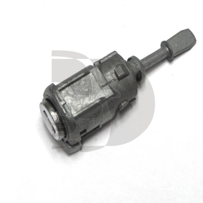 CERR PTA IZDA VW GOLF IV 2002-2004  HU66